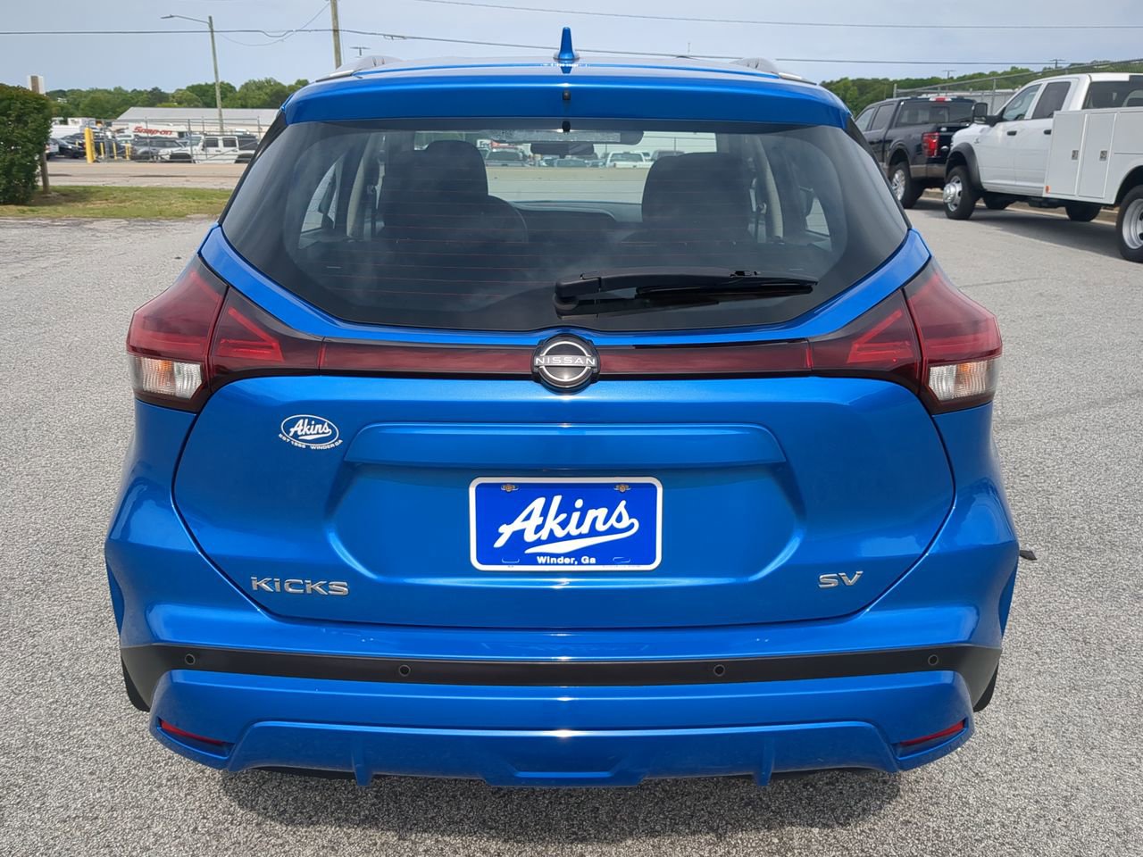 Used 2024 Nissan Kicks SV FWD image 4