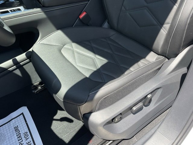 New 2025 Volkswagen Atlas SE image 19