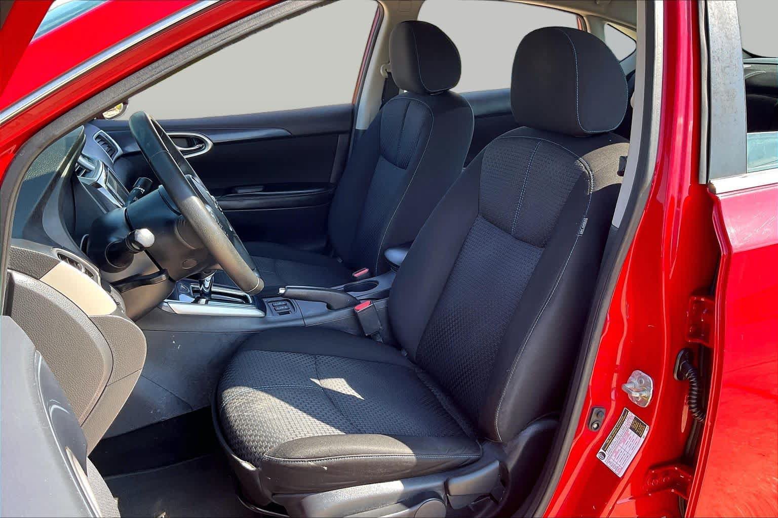 Used 2019 Nissan Sentra SR FWD image 7