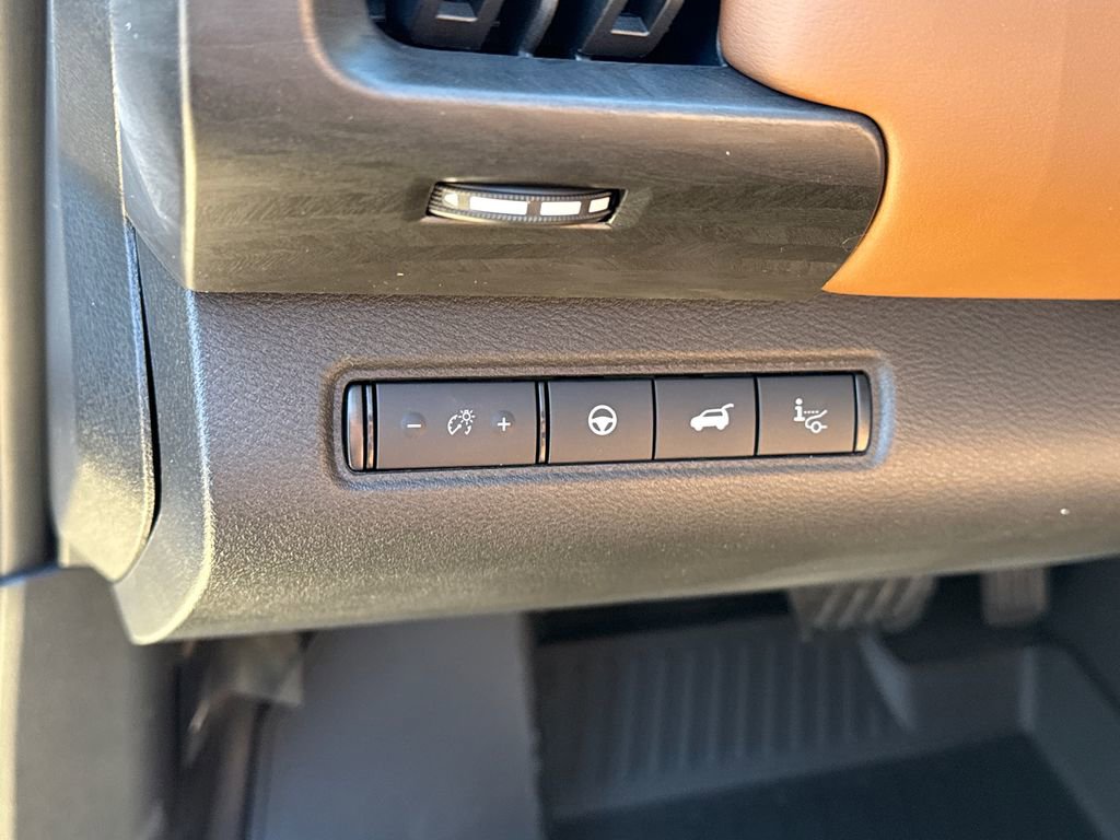New 2026 Nissan Pathfinder Platinum image 24