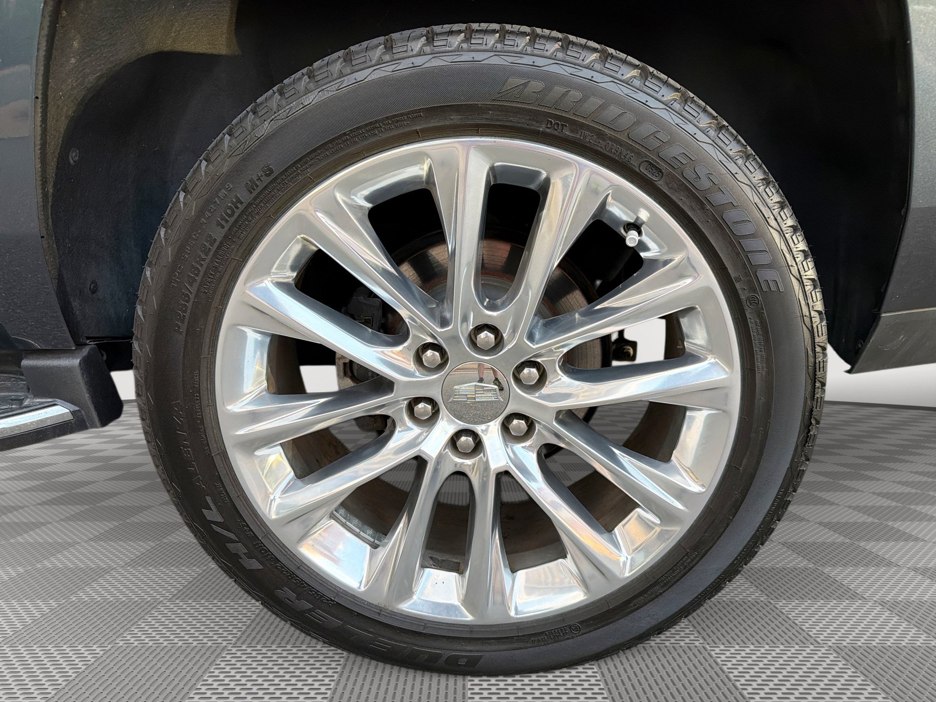 Used 2020 Cadillac Escalade Luxury AWD/4WD image 29