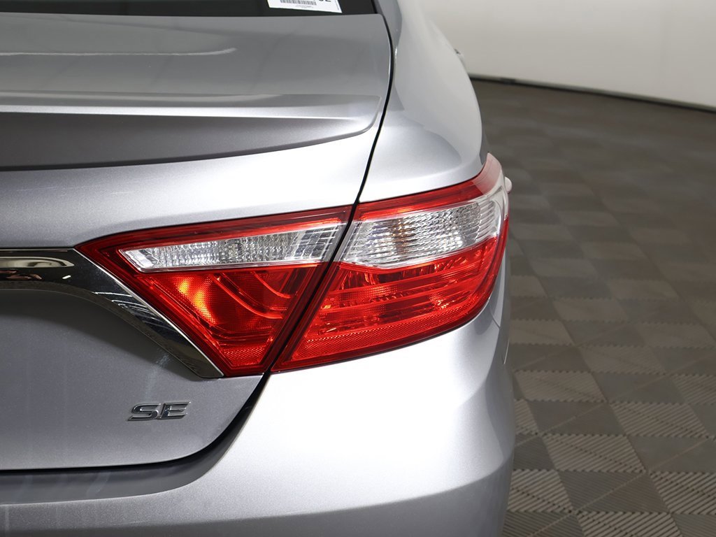 Used 2015 Toyota Camry SE image 13