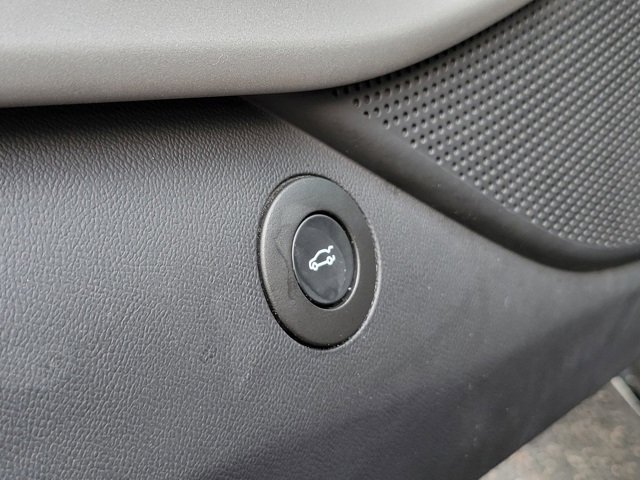 Used 2021 Chevrolet Camaro LT w/ RS Package image 24