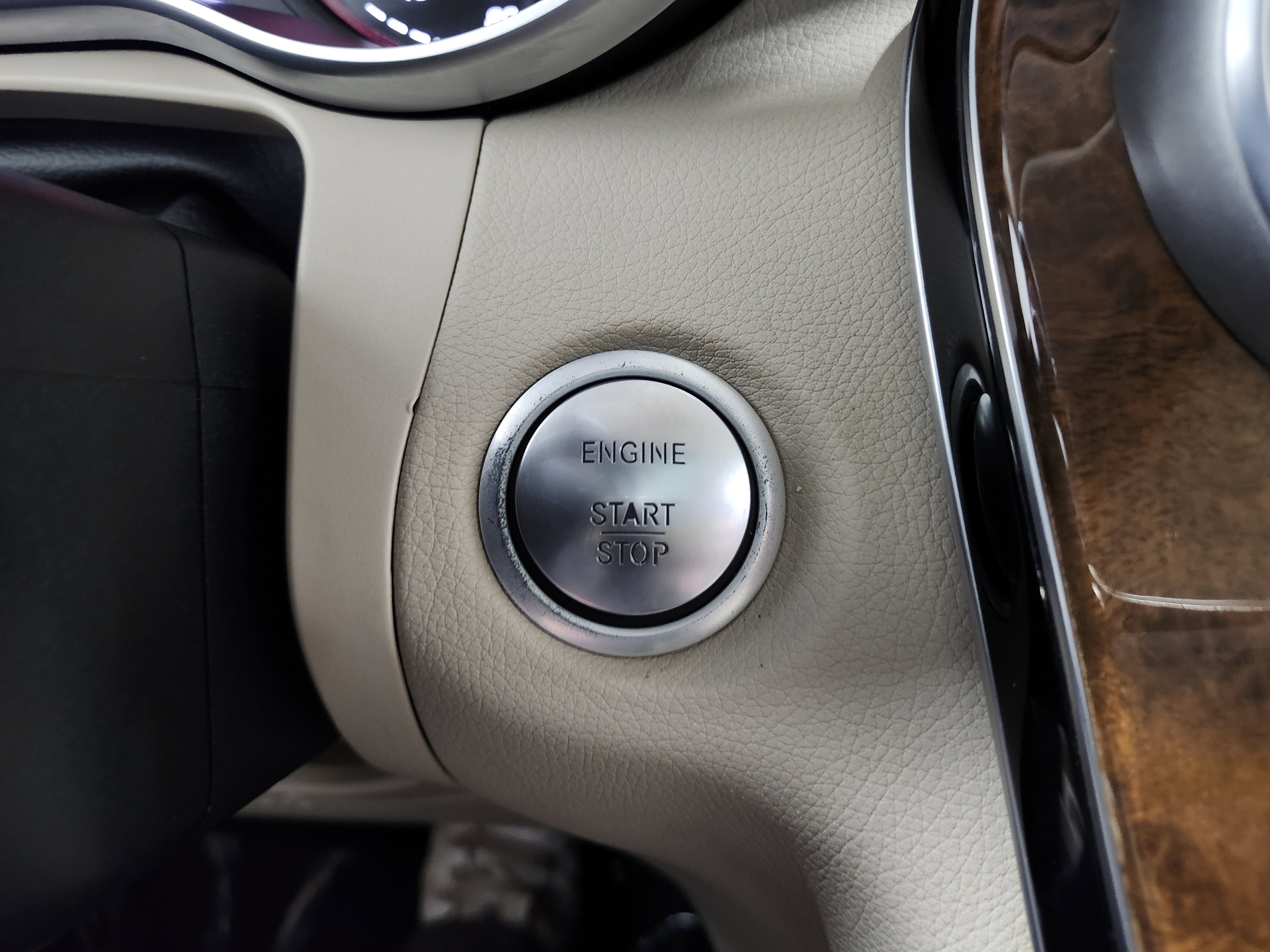 Used 2016 Mercedes-Benz GLC 300 4MATIC image 9