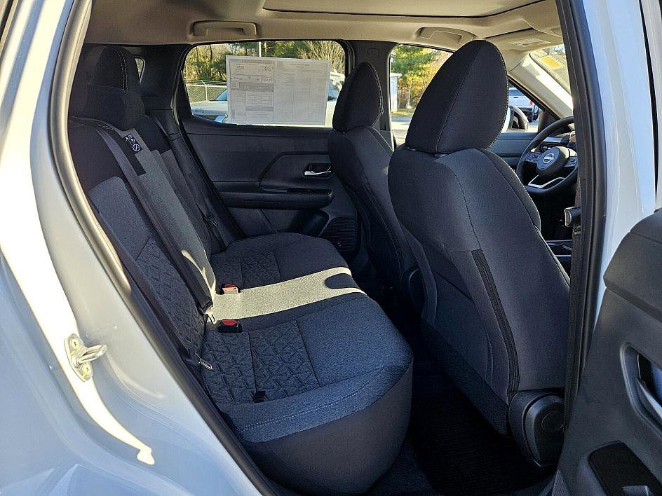 New 2026 Nissan Kicks SV image 14