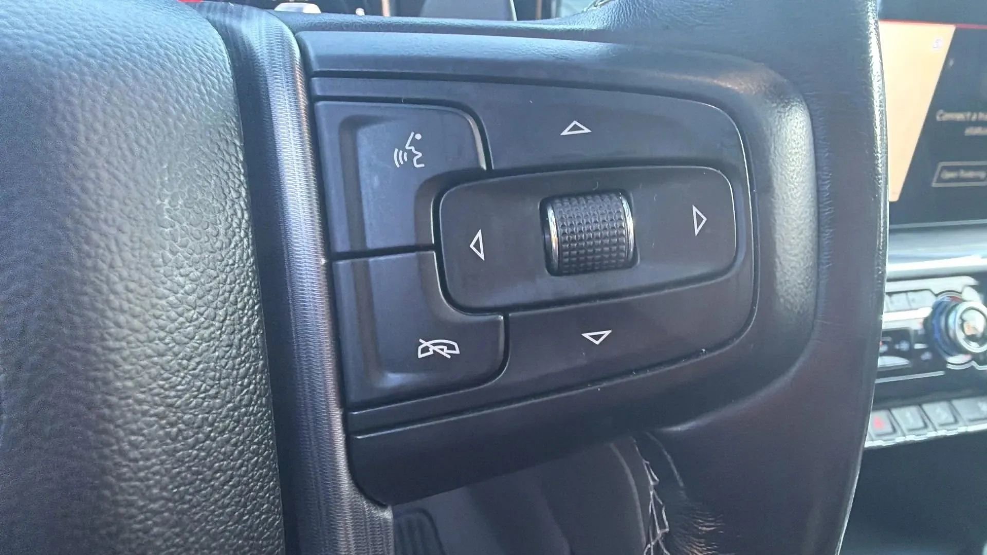 Used 2023 GMC Sierra 1500 Denali Ultimate image 34