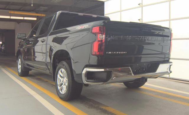 Used 2022 Chevrolet Silverado 1500 LT image 4