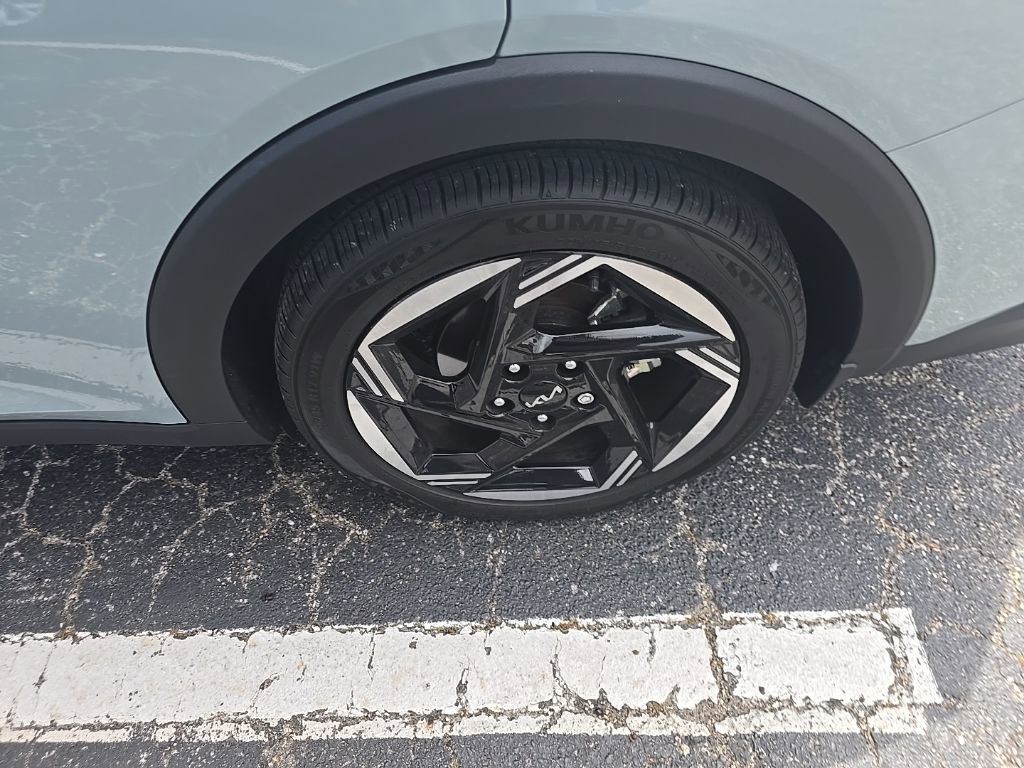Certified 2025 Kia K4 EX image 25