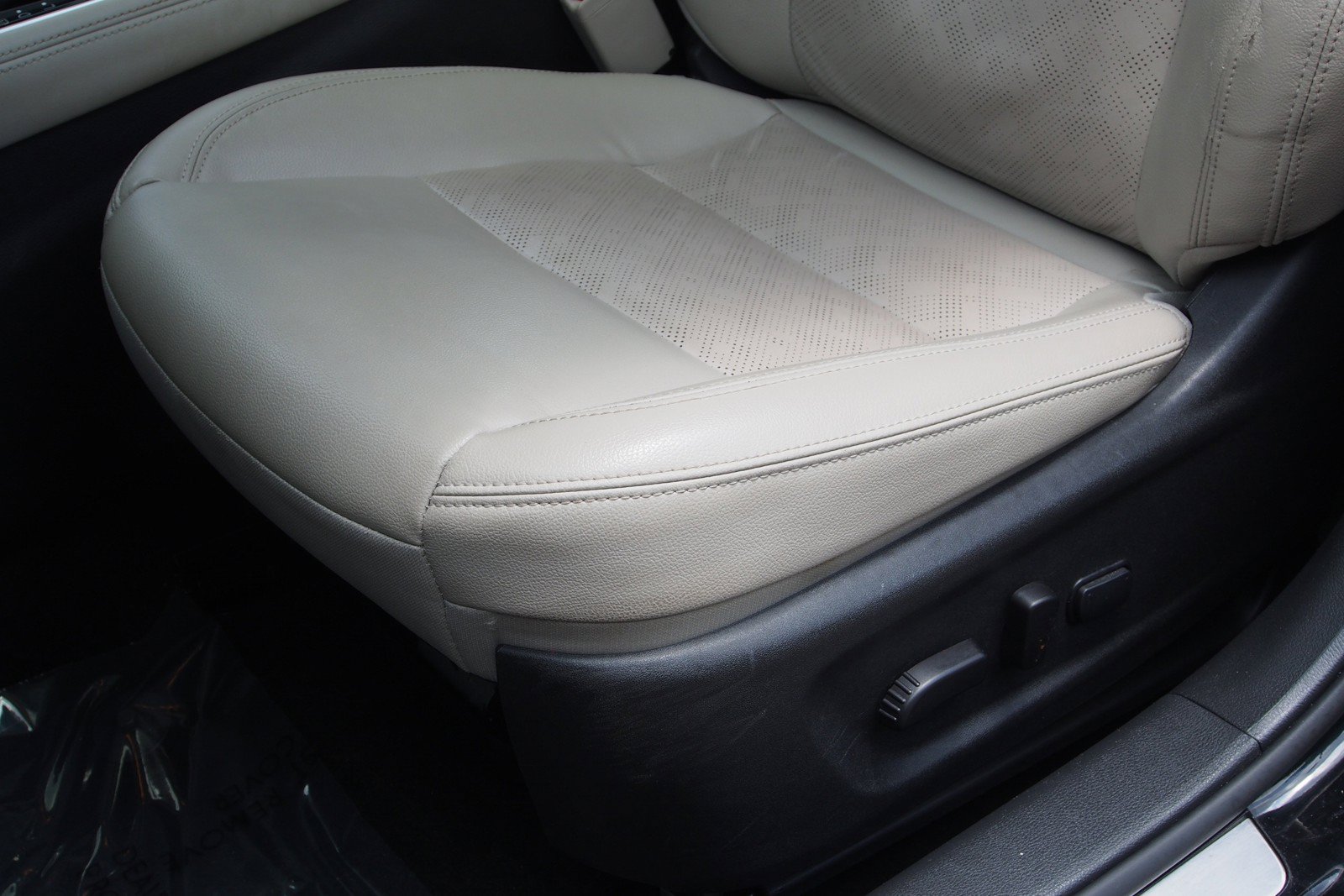 Used 2023 Nissan Altima 2.5 SL AWD/4WD image 18