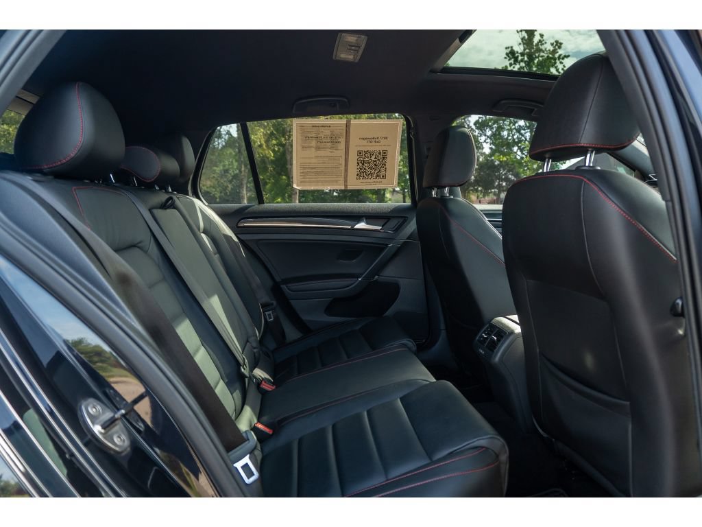 Used 2017 Volkswagen GTI Autobahn FWD image 18