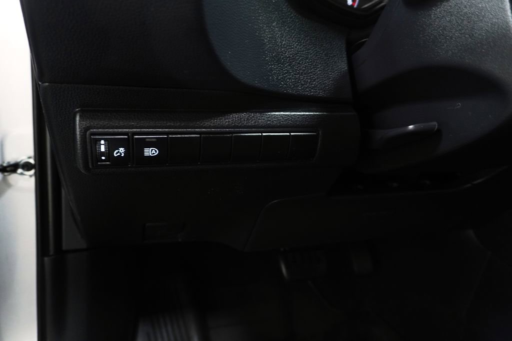 Used 2023 Toyota Corolla LE FWD image 21