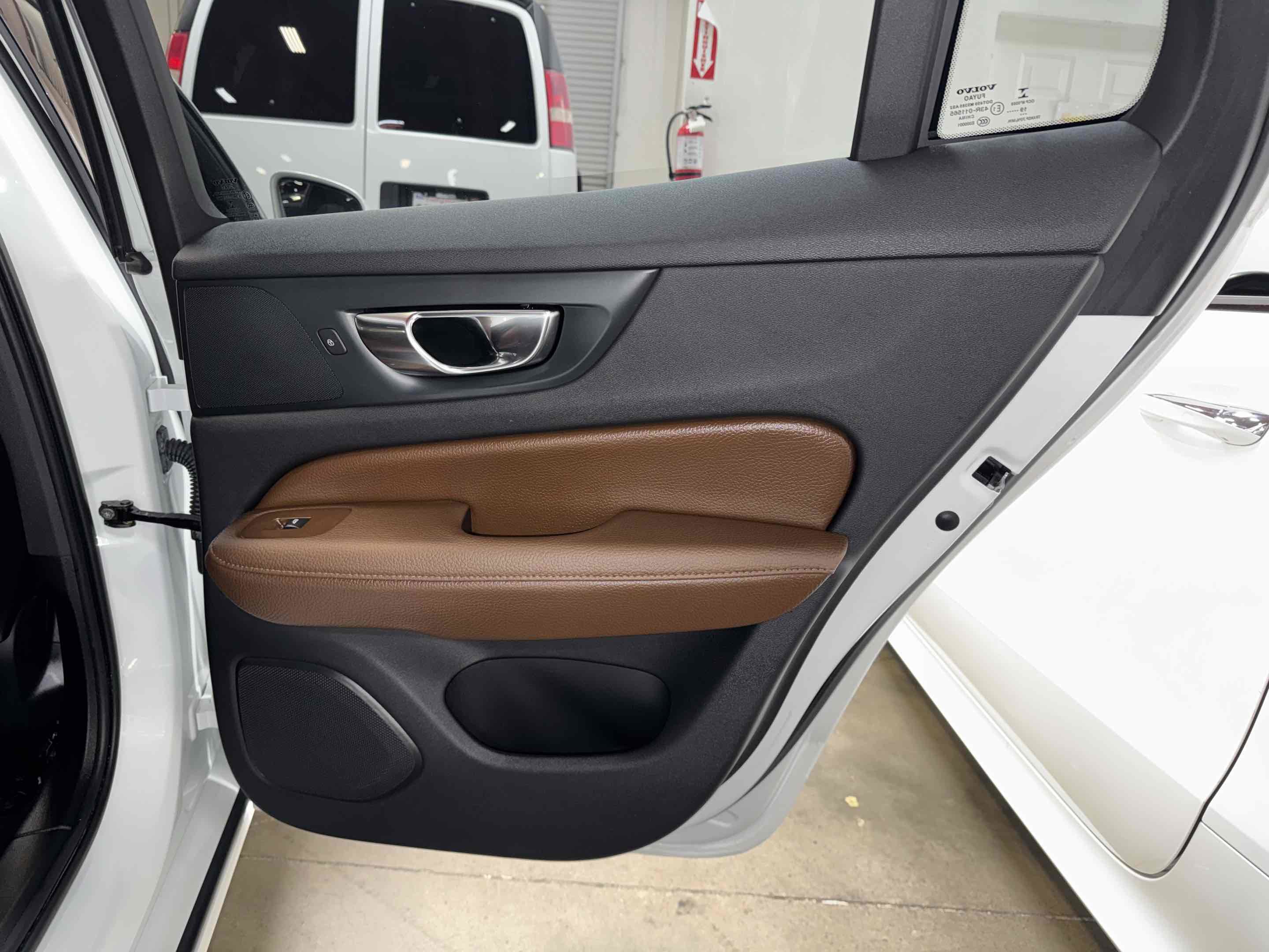 Used 2020 Volvo V60 T5 Momentum w/ Protection Package FWD image 66