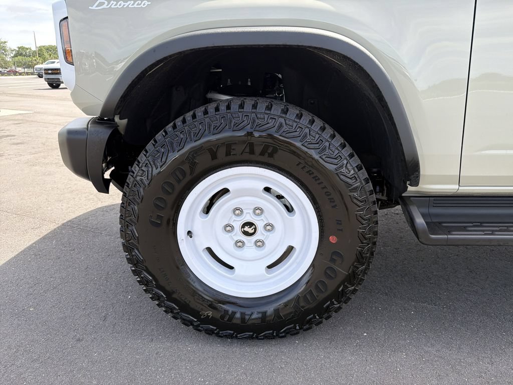 New 2026 Ford Bronco Heritage Edition AWD/4WD image 31