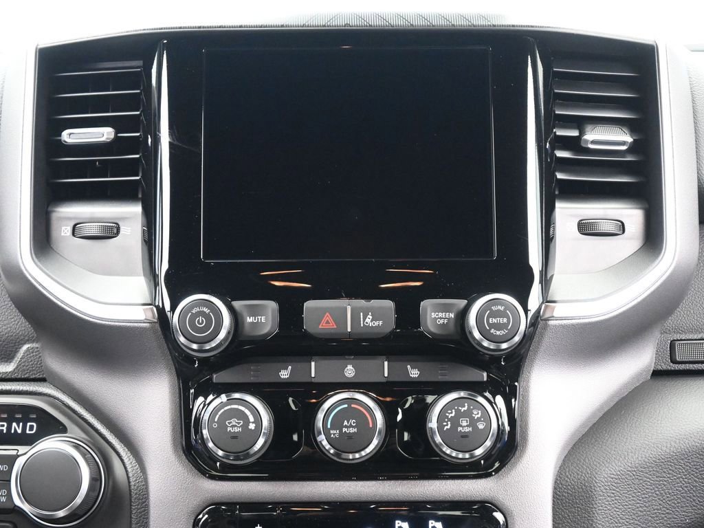 New 2026 RAM 1500 4x4 Crew Cab image 29