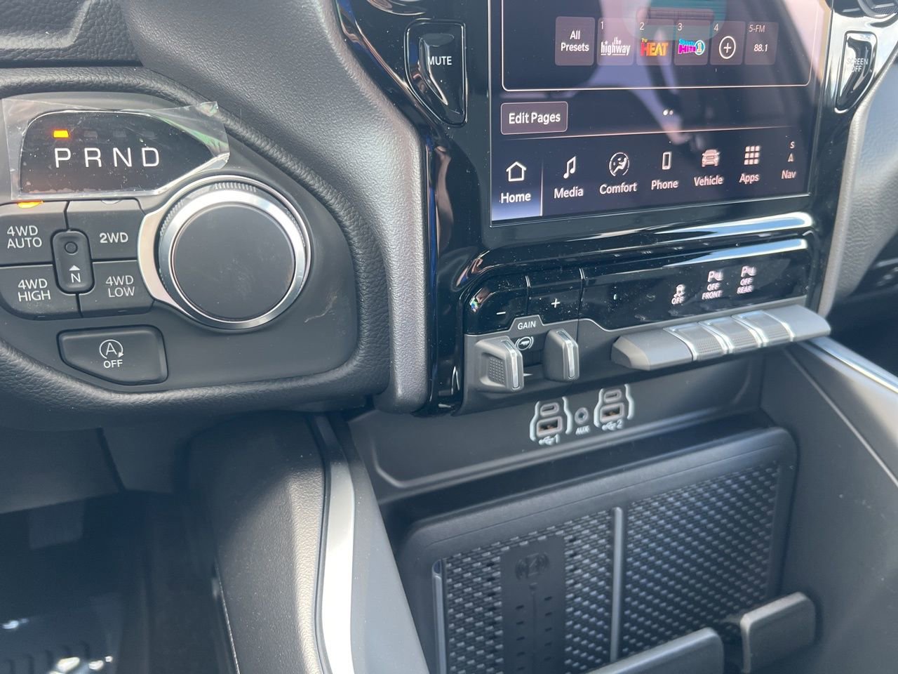 New 2026 RAM 1500 Big Horn AWD/4WD image 25