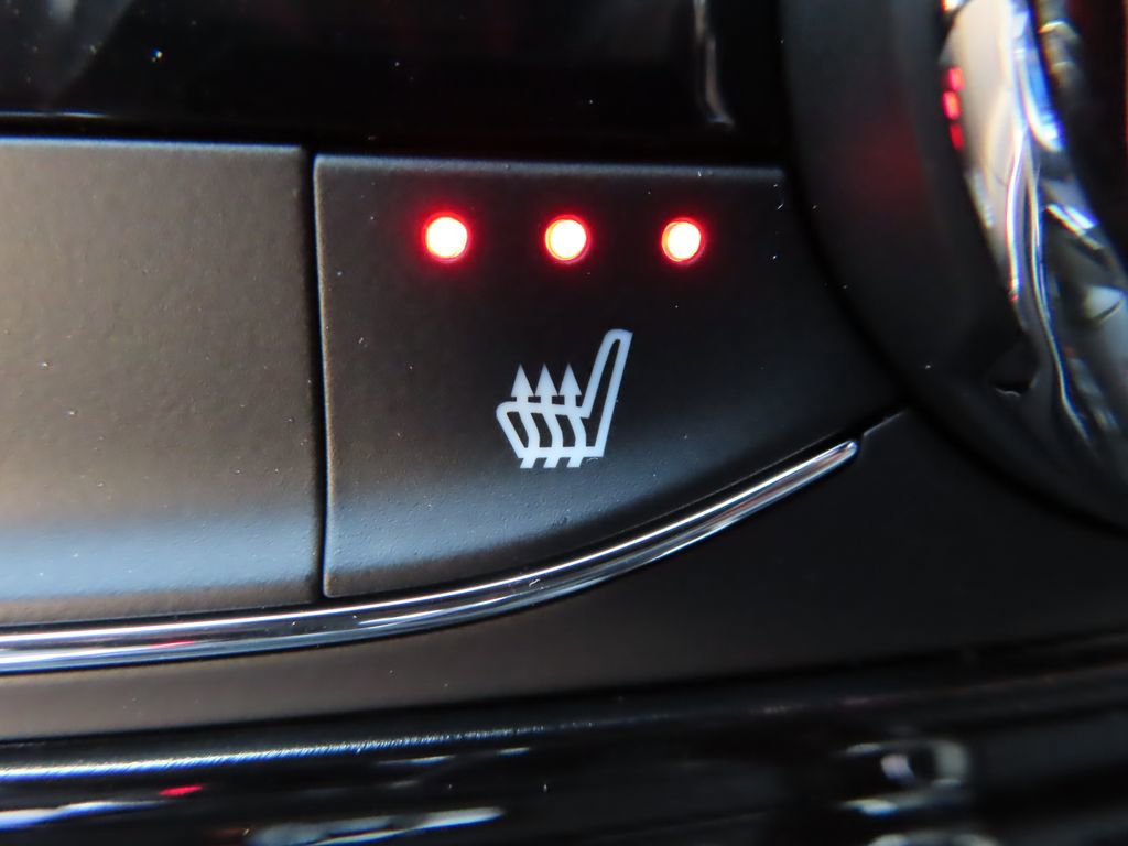 New 2026 Chevrolet Trax RS w/ Sunroof Package image 10