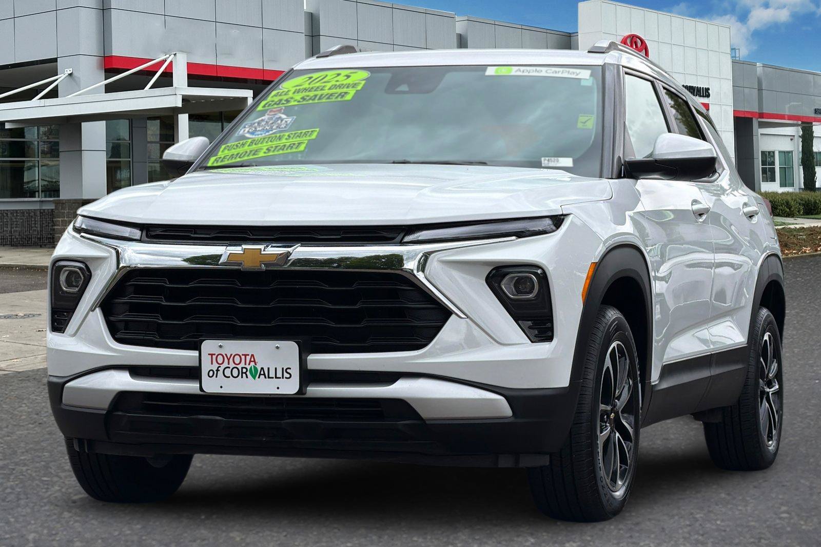 Used 2025 Chevrolet TrailBlazer LT AWD/4WD image 8