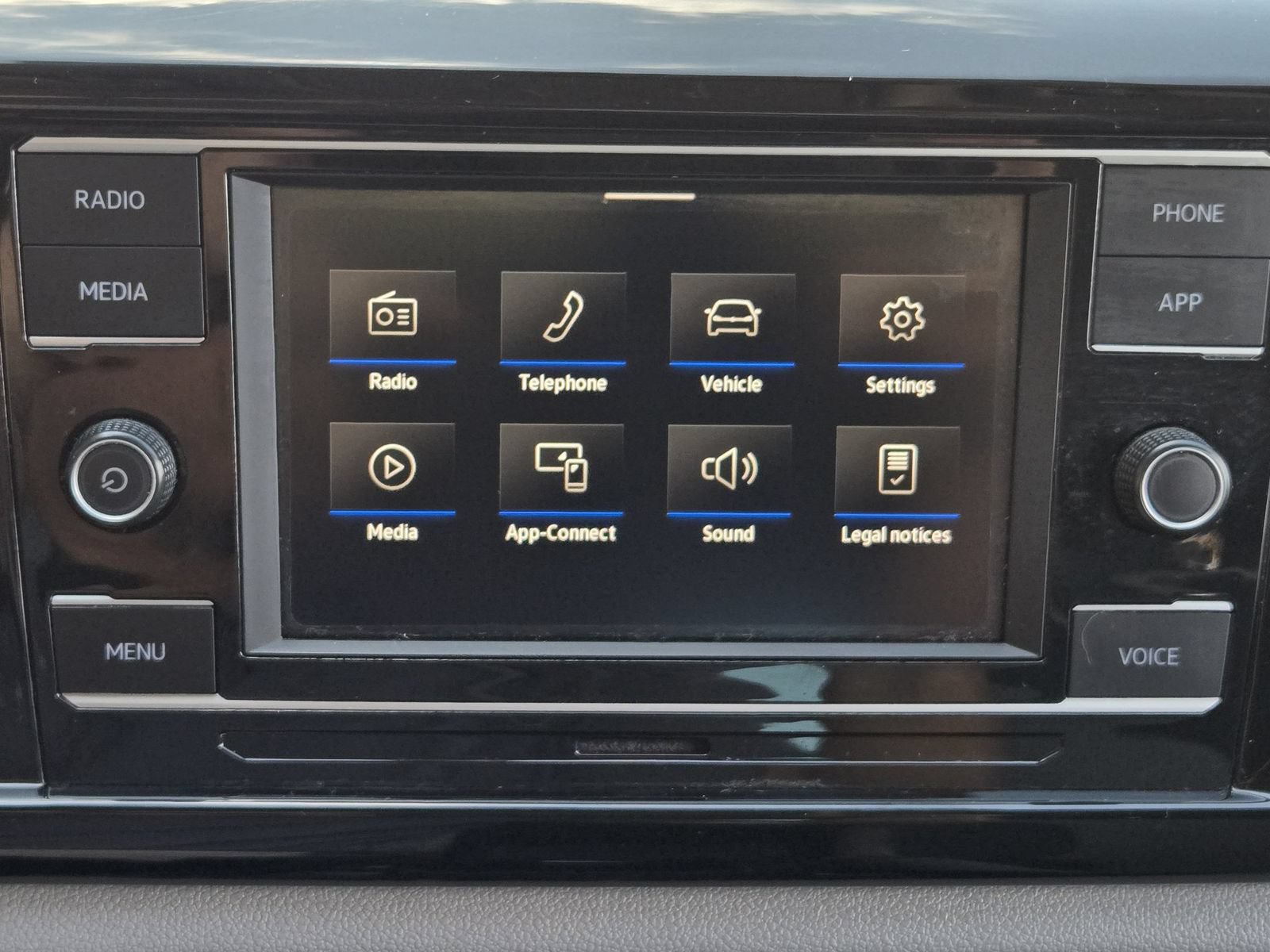 Used 2022 Volkswagen Taos S FWD image 16