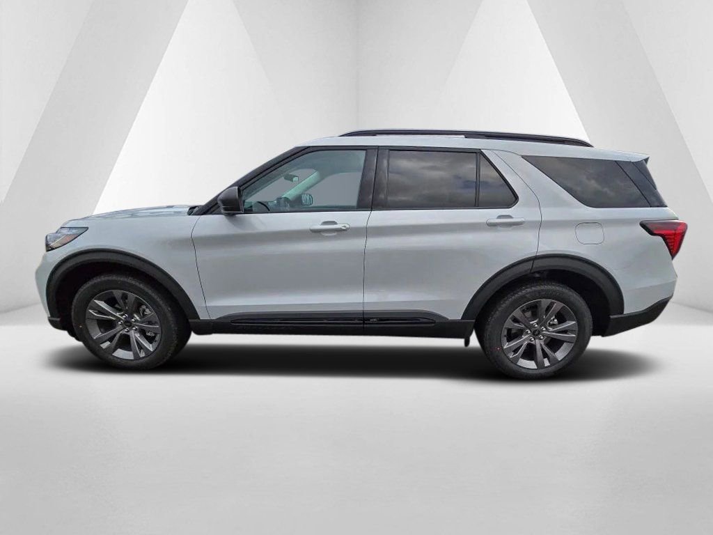 New 2026 Ford Explorer Active w/ Active Comfort Package image 4