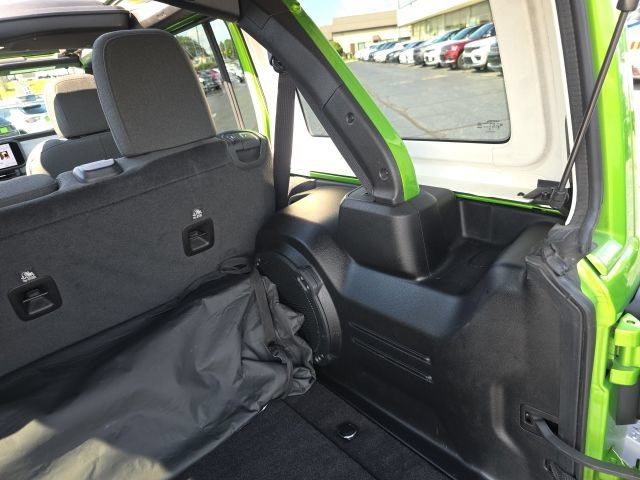 Used 2025 Jeep Wrangler Unlimited Sport AWD/4WD image 35