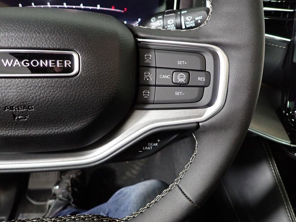 New 2026 Jeep Grand Wagoneer Limited AWD/4WD image 32
