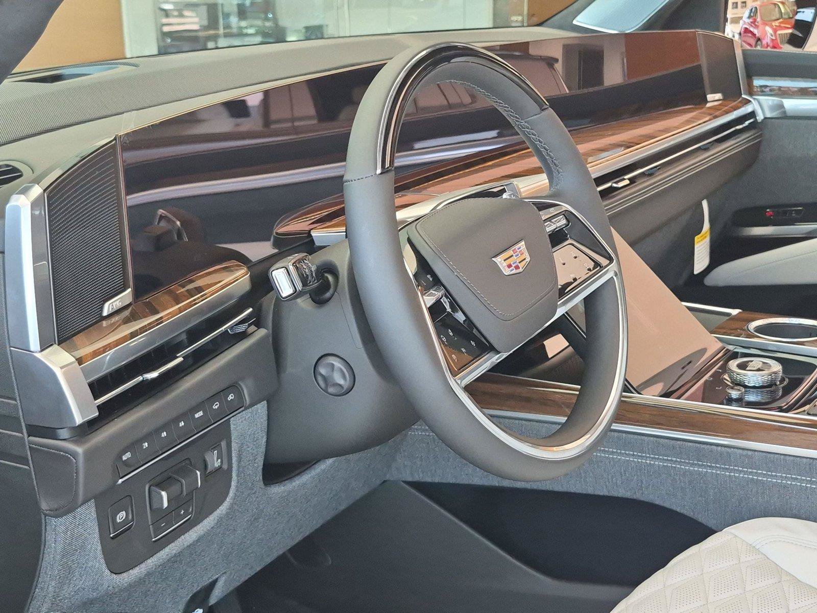 New 2026 Cadillac Escalade Platinum Sport w/ LPO, ONYX Package AWD/4WD image 8
