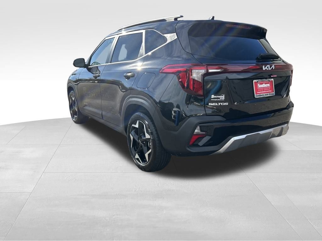 Certified 2025 Kia Seltos S image 4
