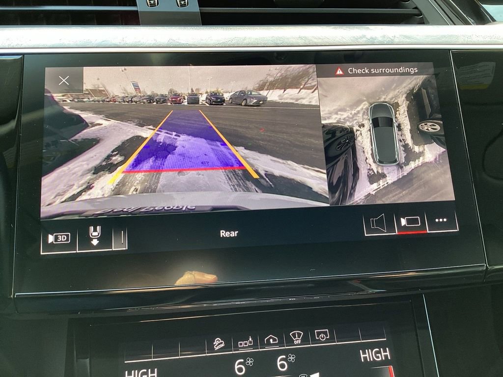 Used 2019 Audi e-tron Prestige w/ Prestige Package image 19