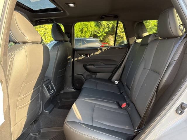 Certified 2026 Subaru Outback Touring AWD/4WD image 13