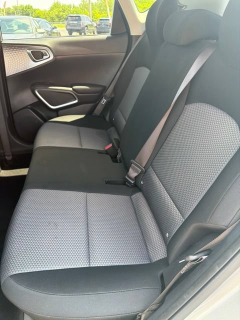 Used 2024 Kia Soul LX w/ Option Group 015 FWD image 9