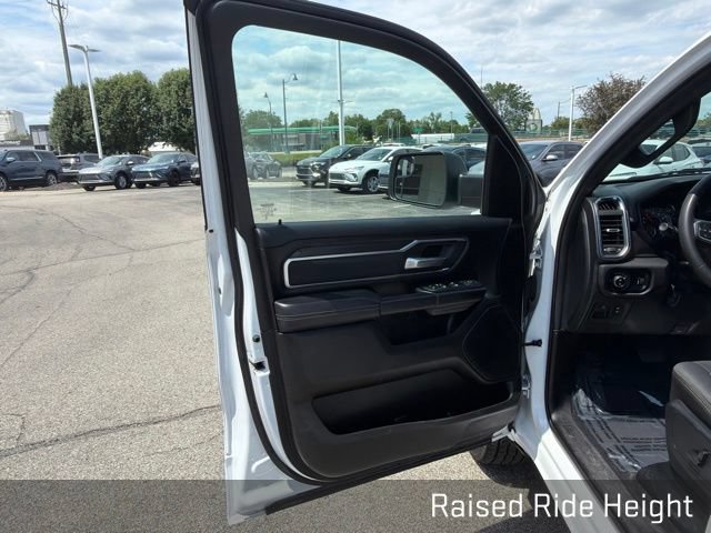 Used 2025 RAM 1500 Big Horn AWD/4WD image 28