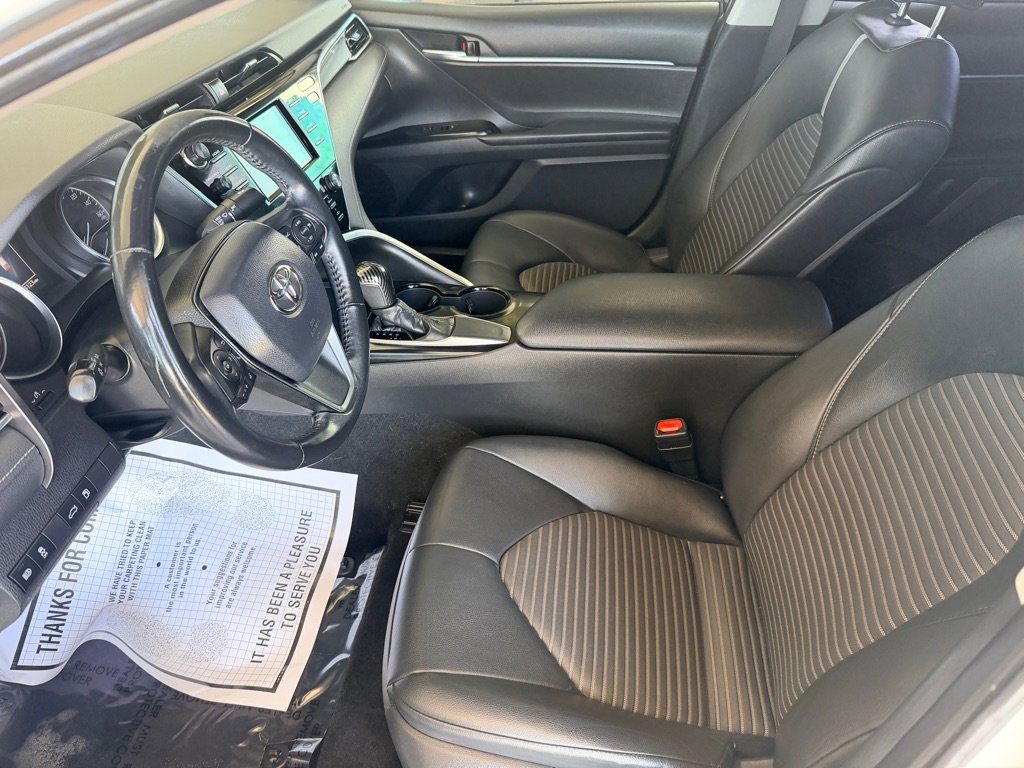 Used 2018 Toyota Camry SE FWD image 5