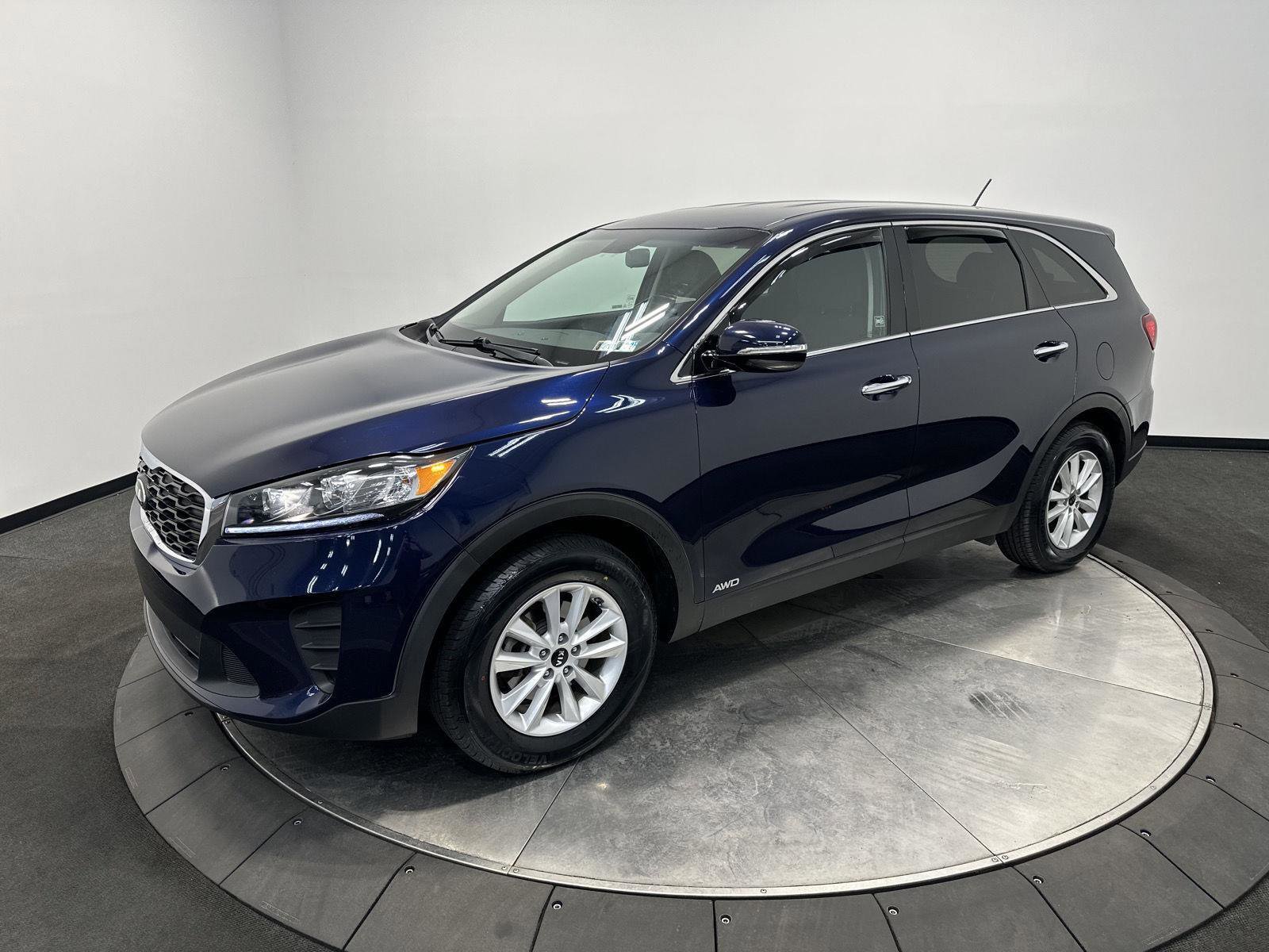 Used 2020 Kia Sorento LX image 4