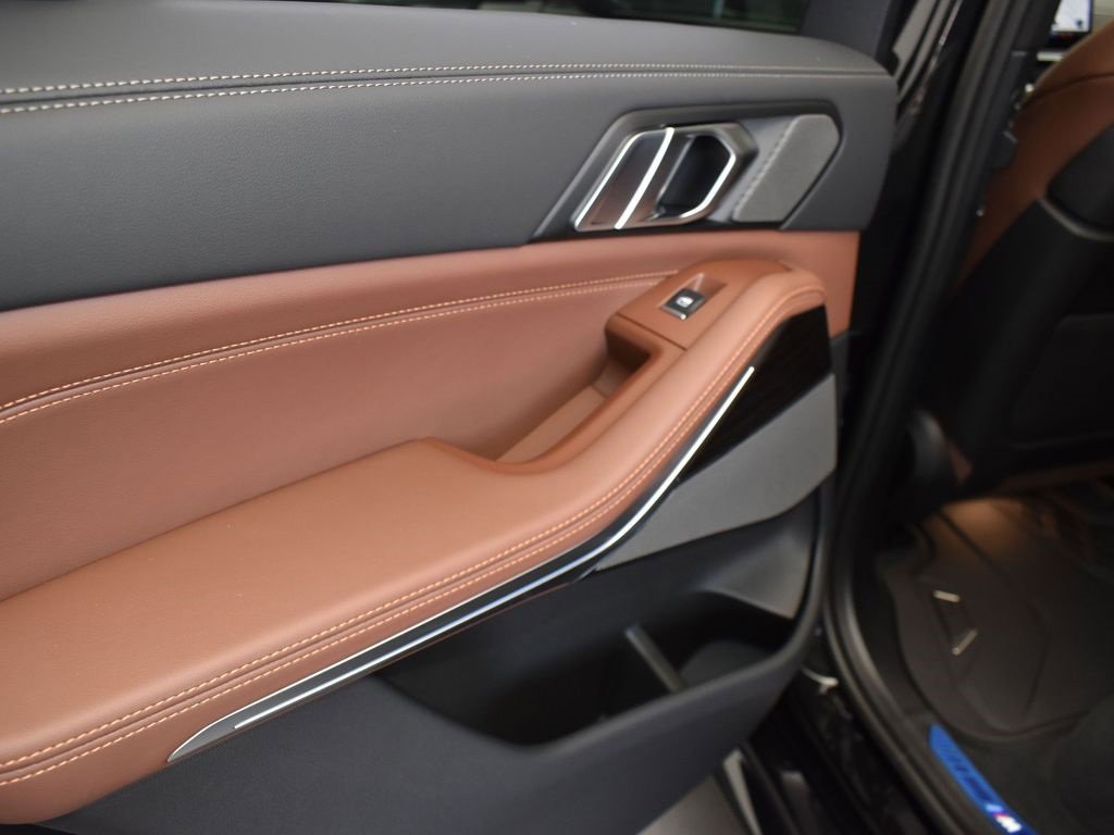 New 2026 BMW X5 xDrive50e image 15