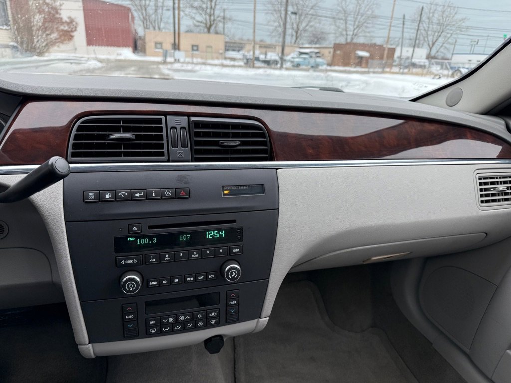 Used 2008 Buick LaCrosse CX image 14