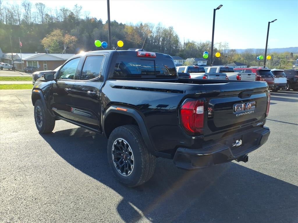 New 2026 GMC Canyon AT4 AWD/4WD image 4