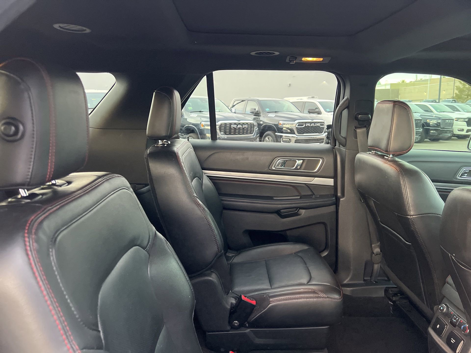 Used 2018 Ford Explorer Sport w/ Equipment Group 401A image 17