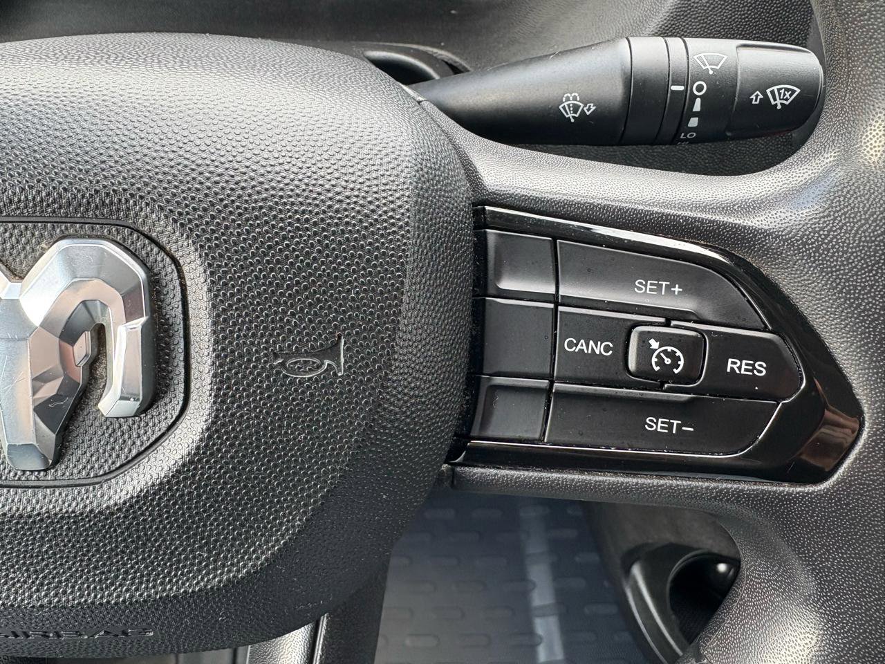 Used 2023 RAM ProMaster 2500 image 27