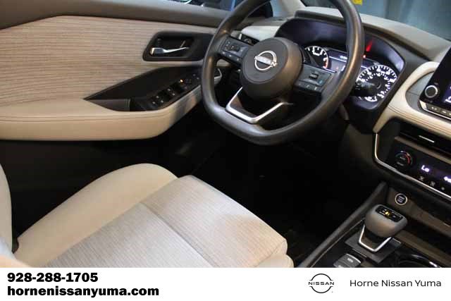 Used 2023 Nissan Rogue SV image 10