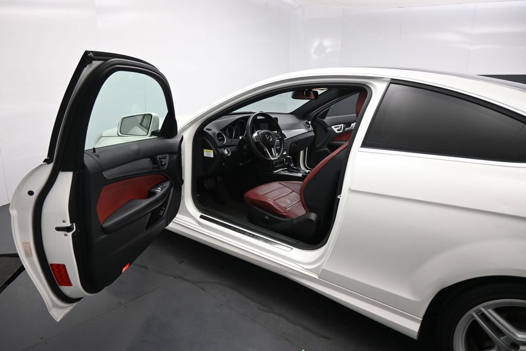 Used 2013 Mercedes-Benz C 250 Coupe image 7