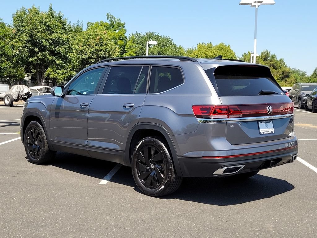 New 2025 Volkswagen Atlas SE FWD image 7
