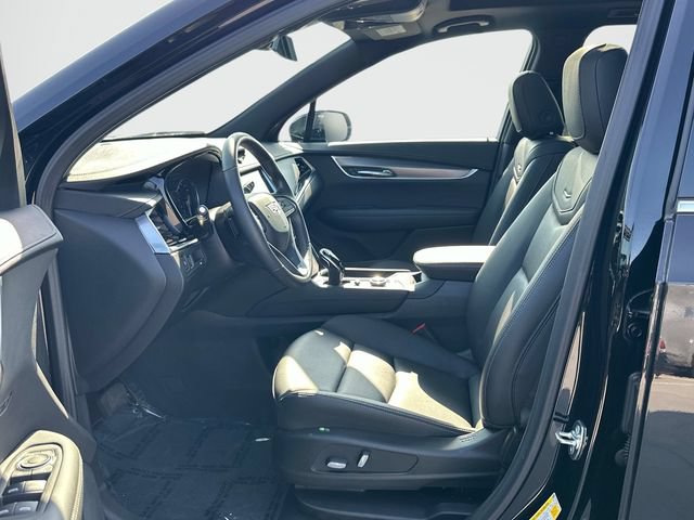 Certified 2024 Cadillac XT6 Luxury AWD/4WD image 16