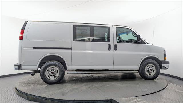 Used 2018 GMC Savana 2500 w/ Driver Convenience Package RWD image 9