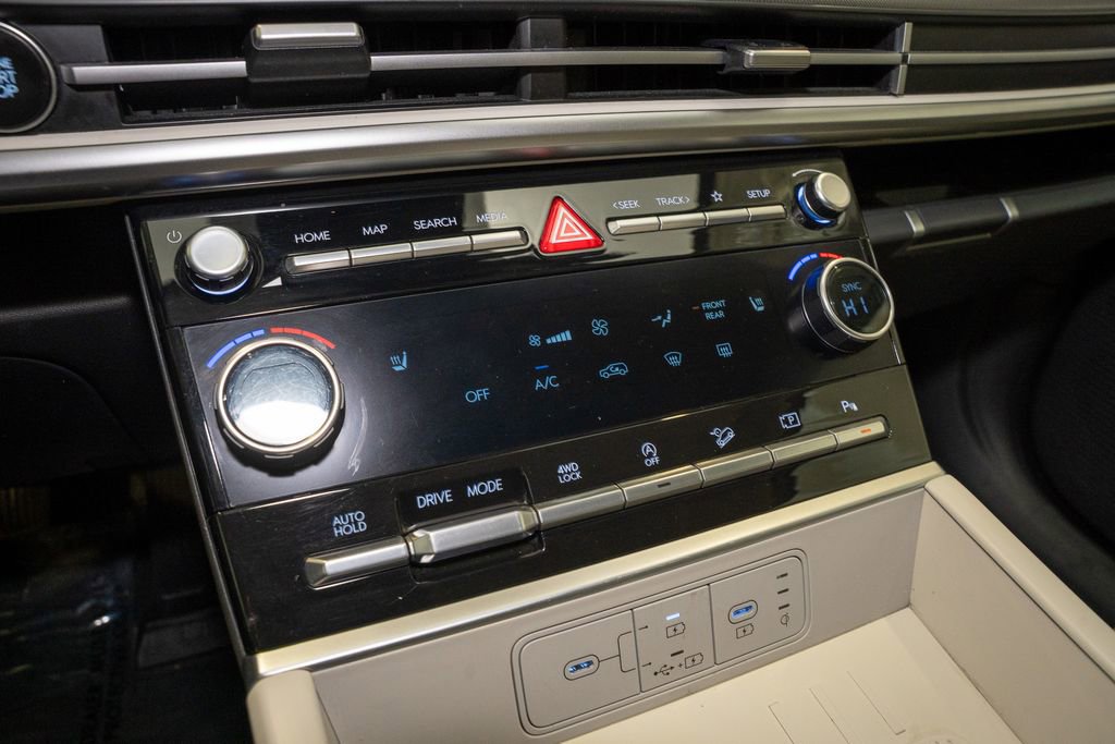 Used 2024 Hyundai Santa Fe SEL image 16