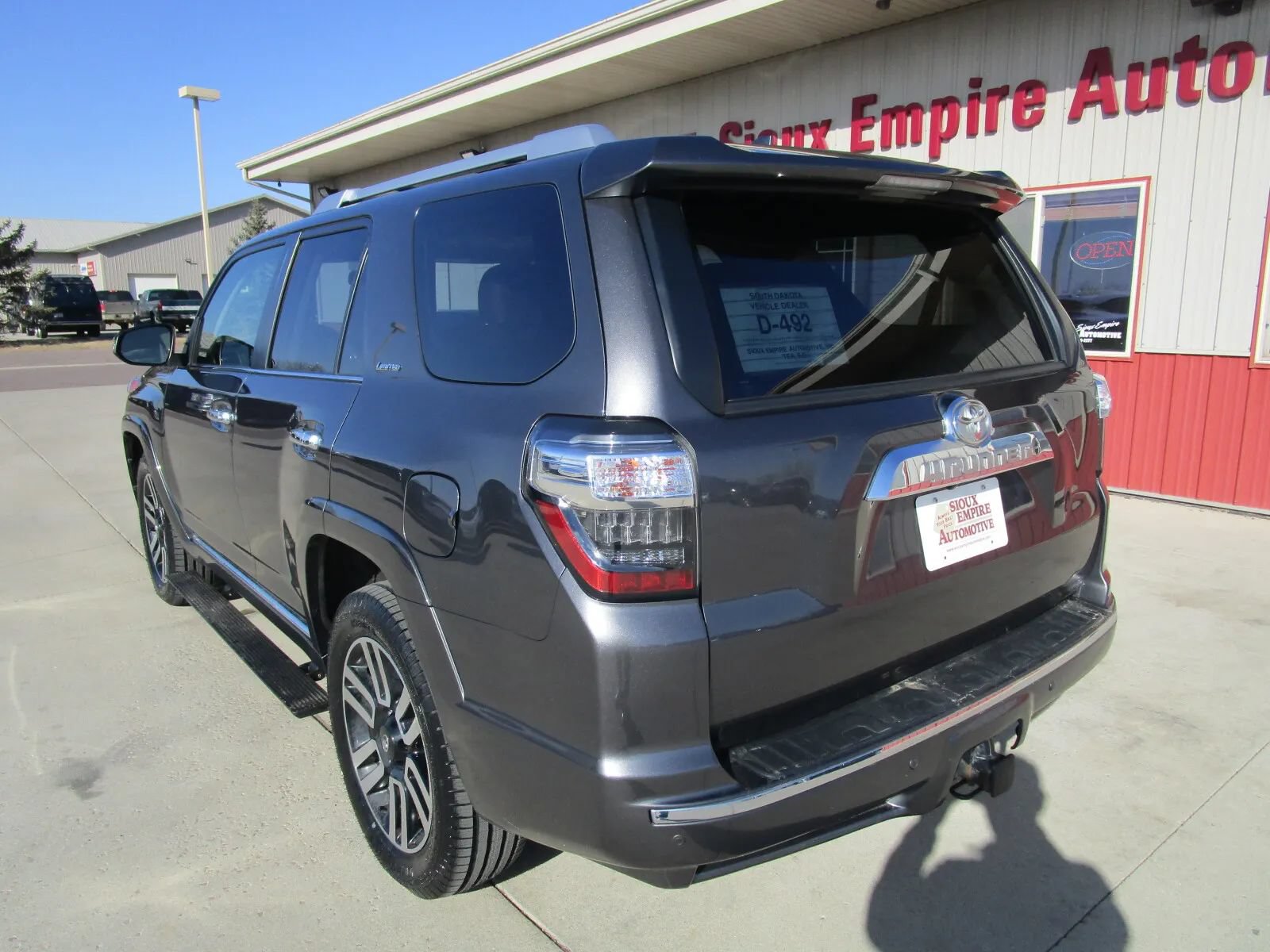 Used 2022 Toyota 4Runner Limited AWD/4WD image 9