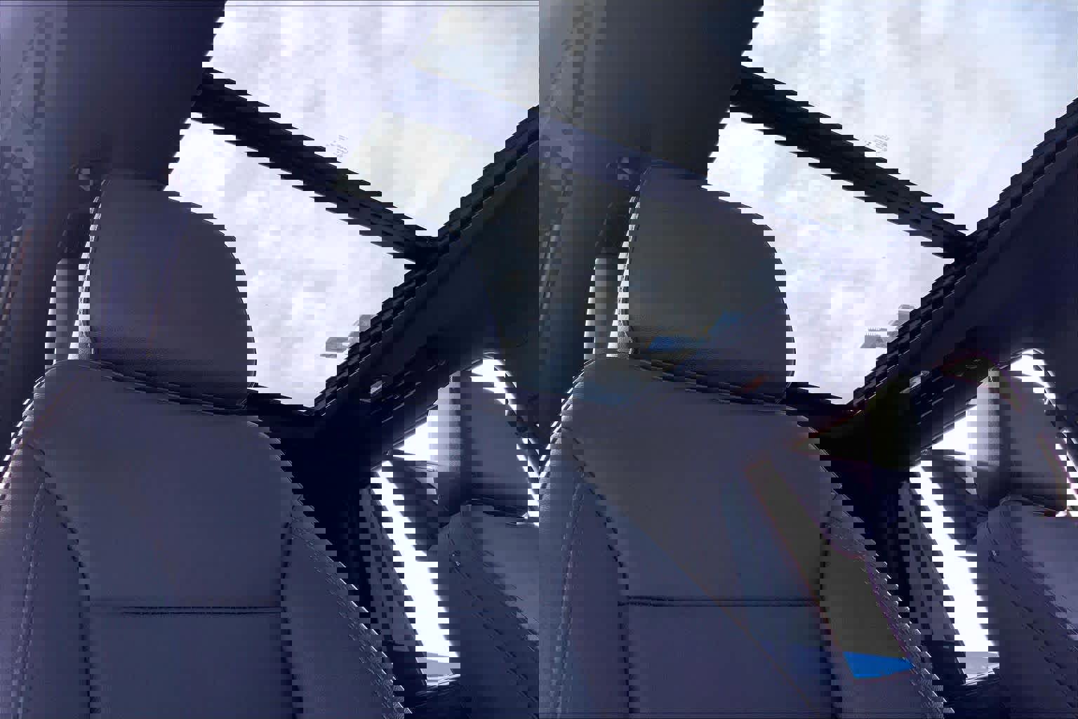 Certified 2024 Chevrolet Tahoe Z71 w/ Luxury Package image 13