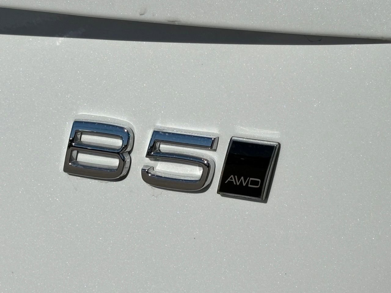 New 2026 Volvo XC90 B5 Plus w/ Protection Package Premier image 7