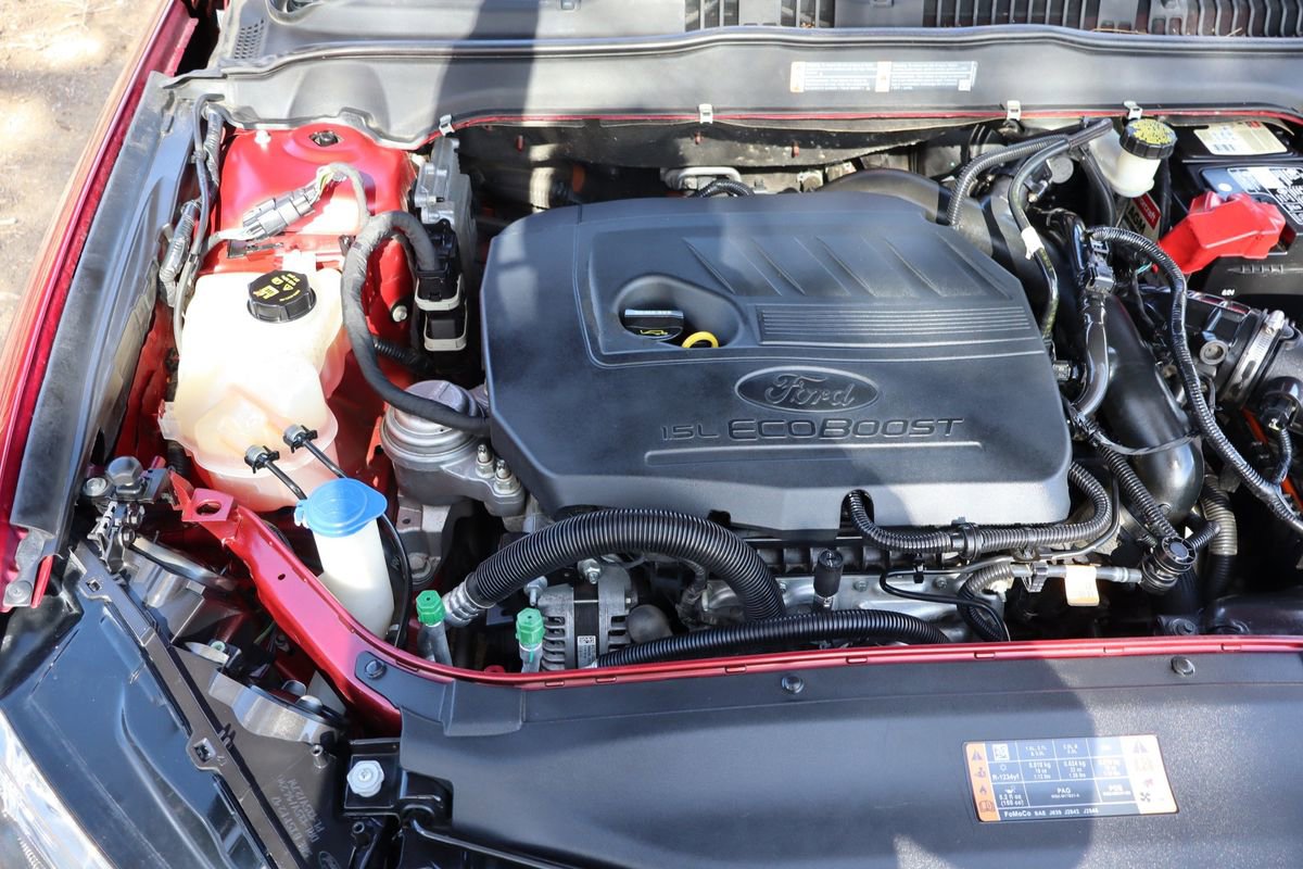 Used 2017 Ford Fusion SE w/ Equipment Group 201A FWD image 38