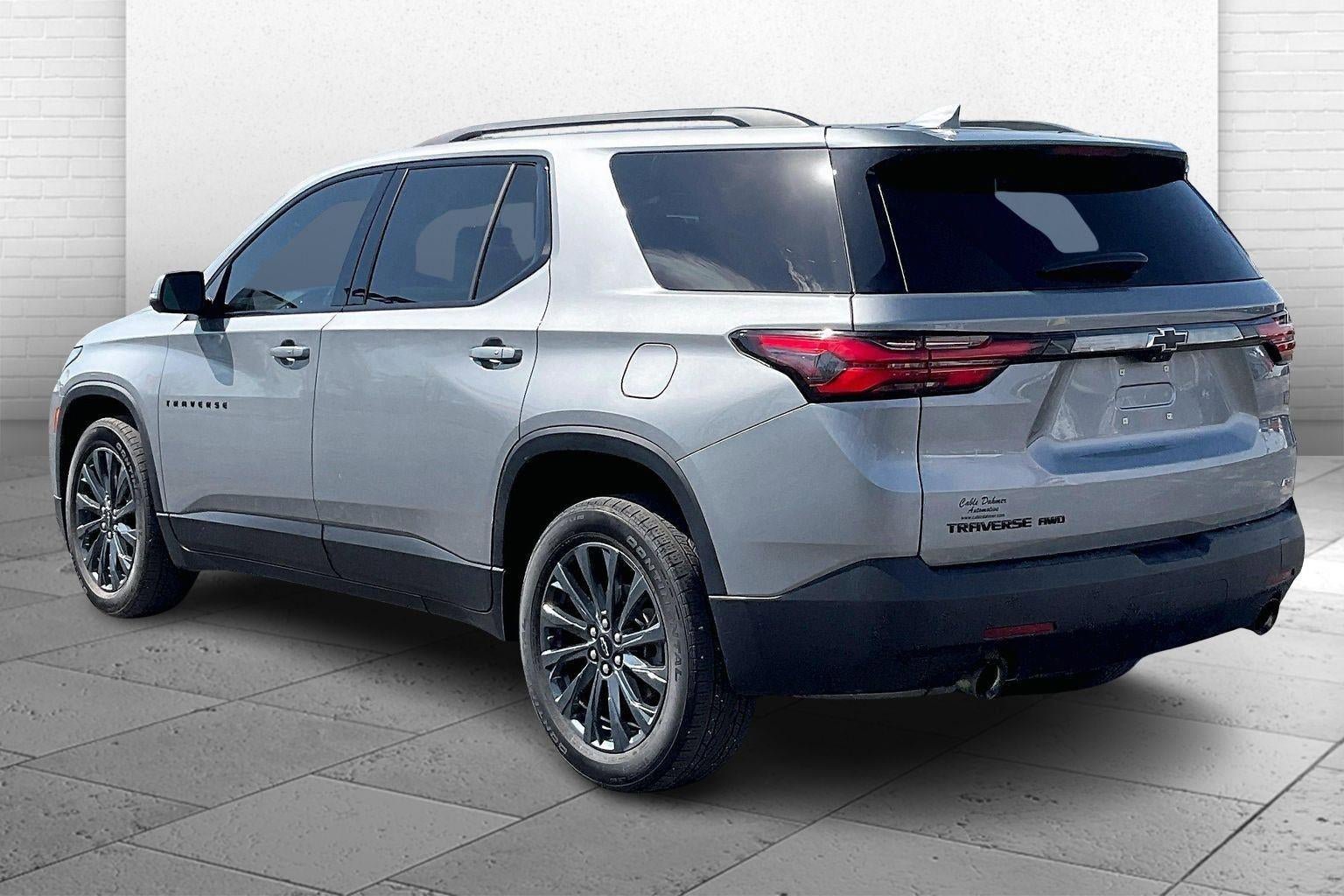 Used 2023 Chevrolet Traverse RS image 11