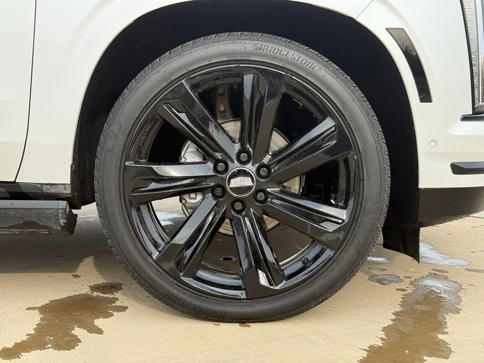 Certified 2025 Cadillac Escalade ESV Sport Platinum w/ LPO, Floor Liner Package image 9